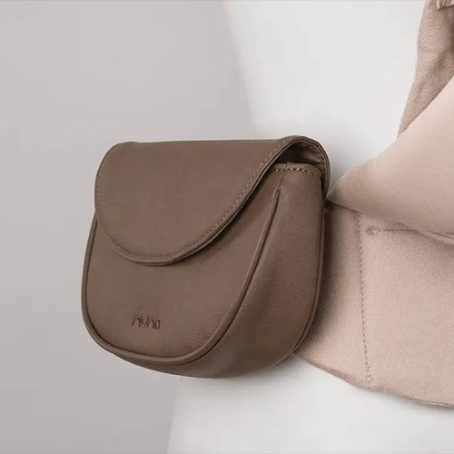 Nuna CUDLluxe Pearl Pouch Detail 2 USGL web 2806