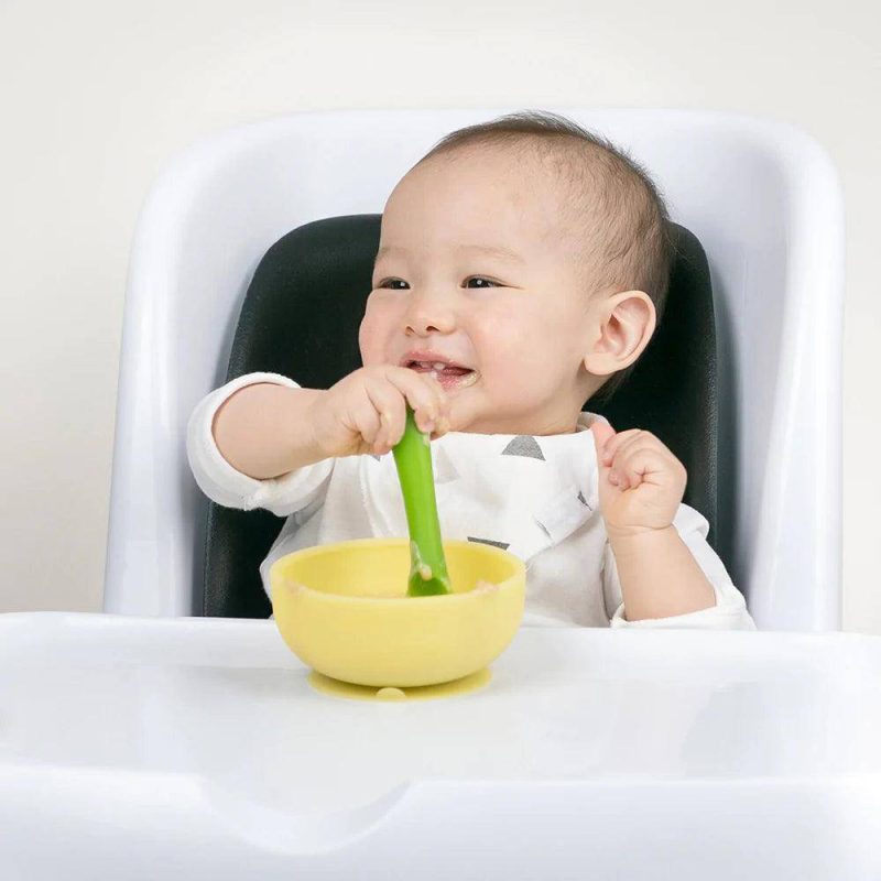 olababy silicone suction bowl with lid lemon traveling tikes 2