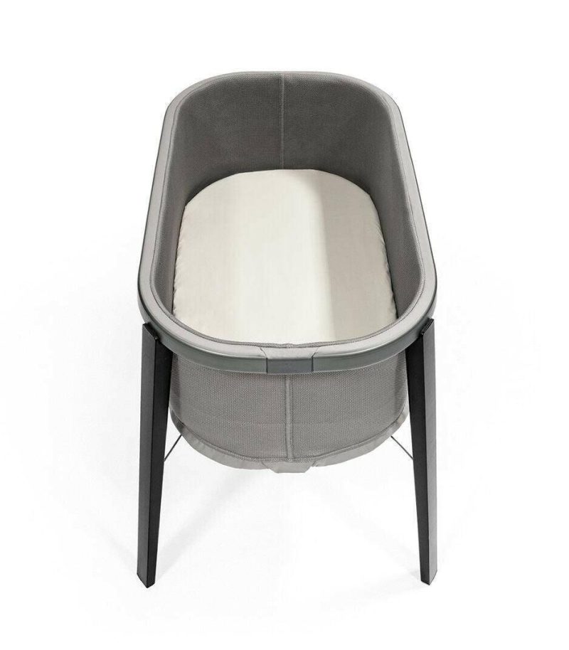 stokke snoozi bassinet graphite grey traveling tikes 2 5b3931e3 a19c 44b5 bf92 144280307c9b