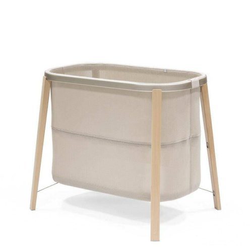 stokke snoozi bassinet sandy beige traveling tikes 4 85449eea a940 4ae9 9b45 26c5022e0f2b