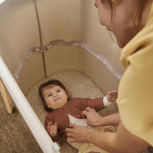 stokke snoozi bassinet sandy beige traveling tikes 5 6105a086 e772 4c75 bf3f e963e9c34258