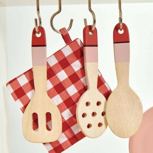 tender leaf toys kitchen range traveling tikes 6